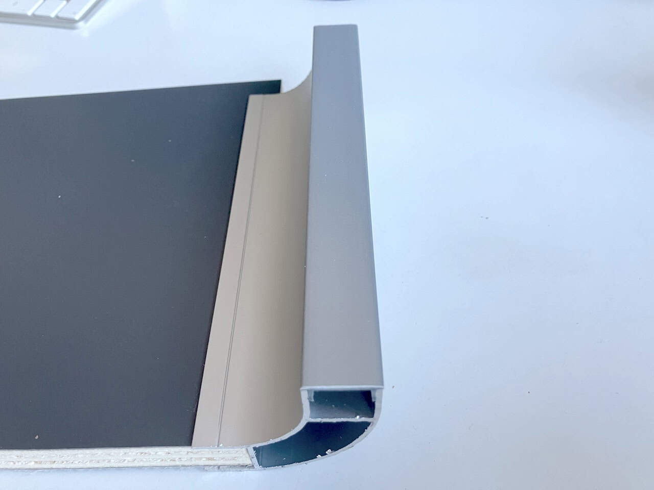 Capping for R17 & R40 Aluminium section- Metallic silver PVC - Image 6