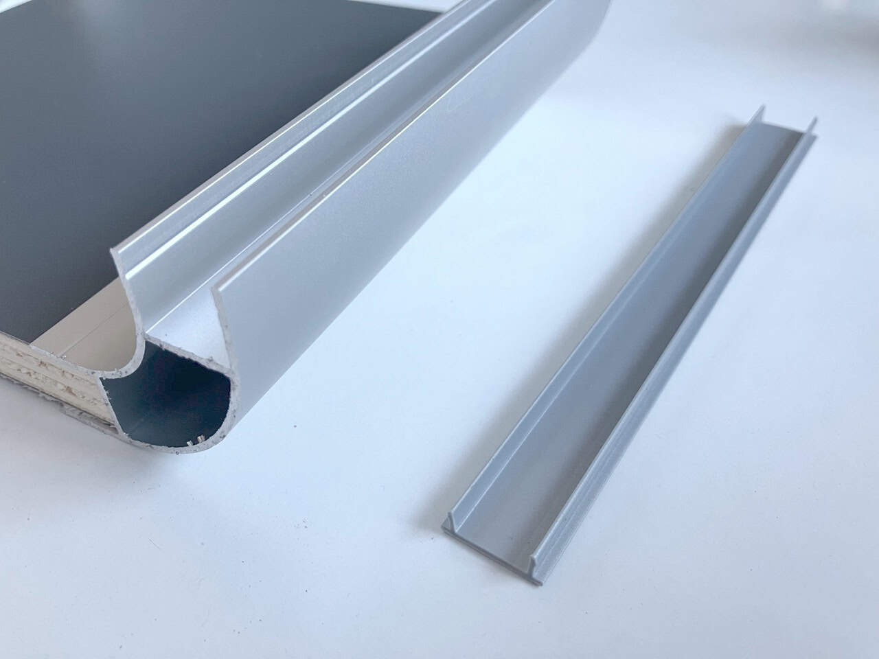 Capping for R17 & R40 Aluminium section- Metallic silver PVC - Image 2