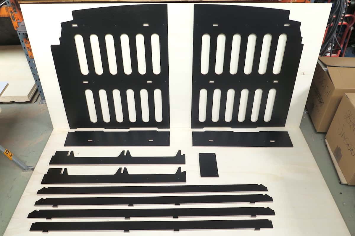 REAR BED PLATFORM SPRINTER to present & Crafter 2006 - 2017 MWB - Black Heksa - Image 8