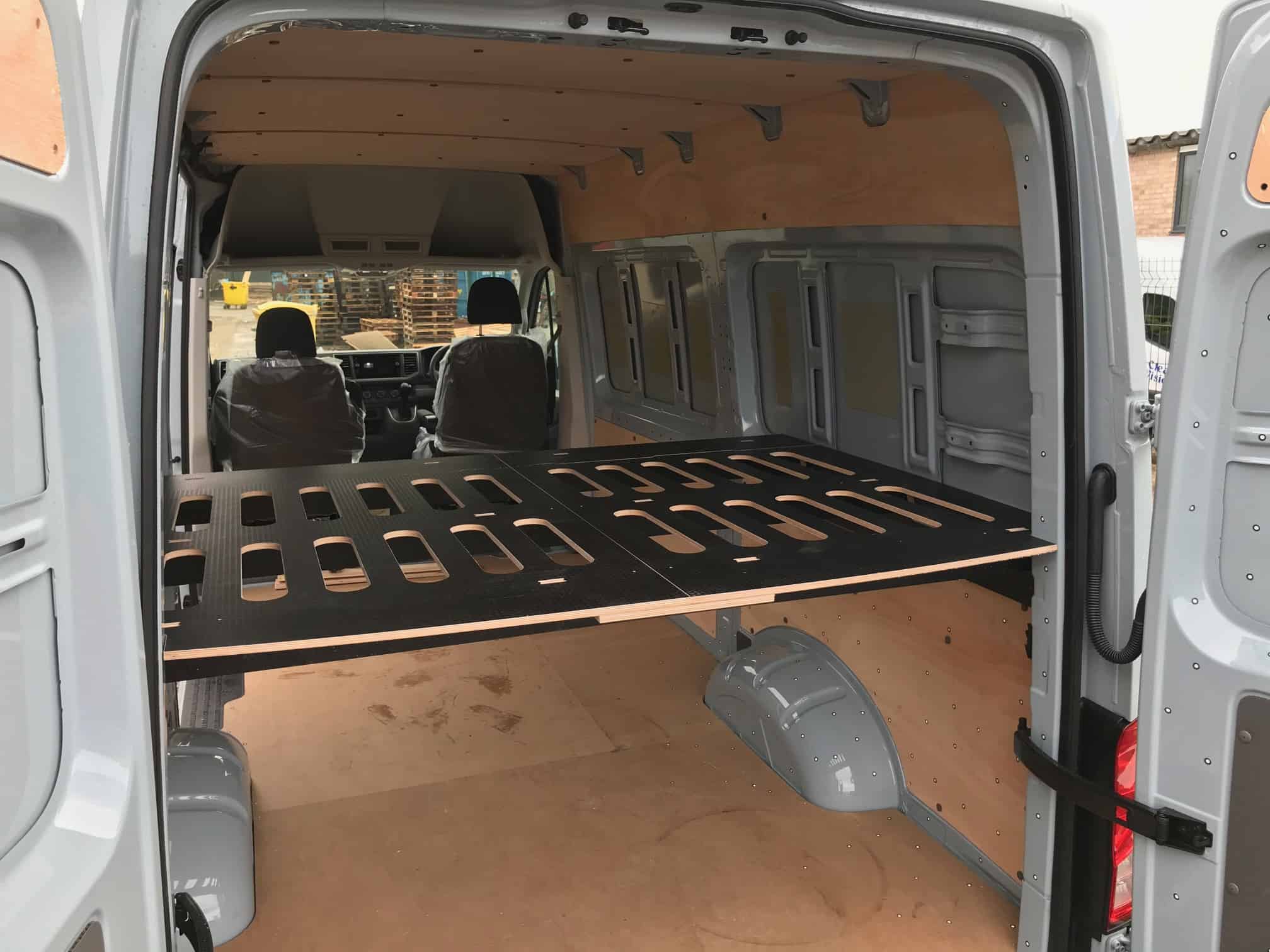 REAR BED PLATFORM Crafter 2017 Onwards MWB Black Heksa - Image 12