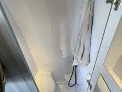 Alternative view of Shower Toilet Cubicle B Crafter / Man TGE / Sprinter