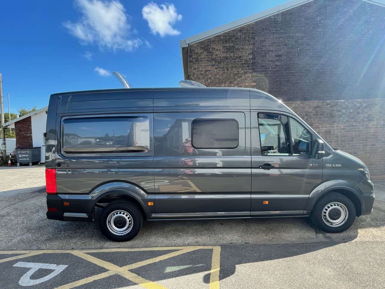 Space Pod New Shape VW Crafter Man Tge 2017+ MWB Only - Image 15