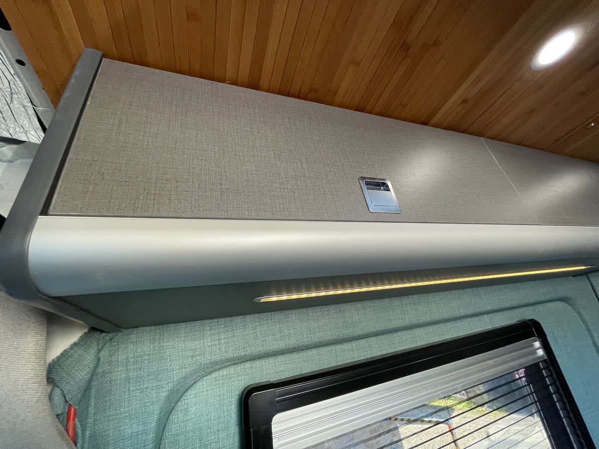 Locker X - 3037mm - Crafter 2017+ - 4 Doors - Image 3
