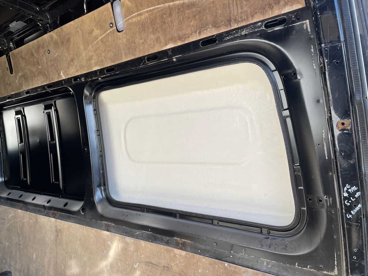 Space Pod Mercedes Sprinter 2006 to Present & VW Crafter 2006 - 2017 - Image 32