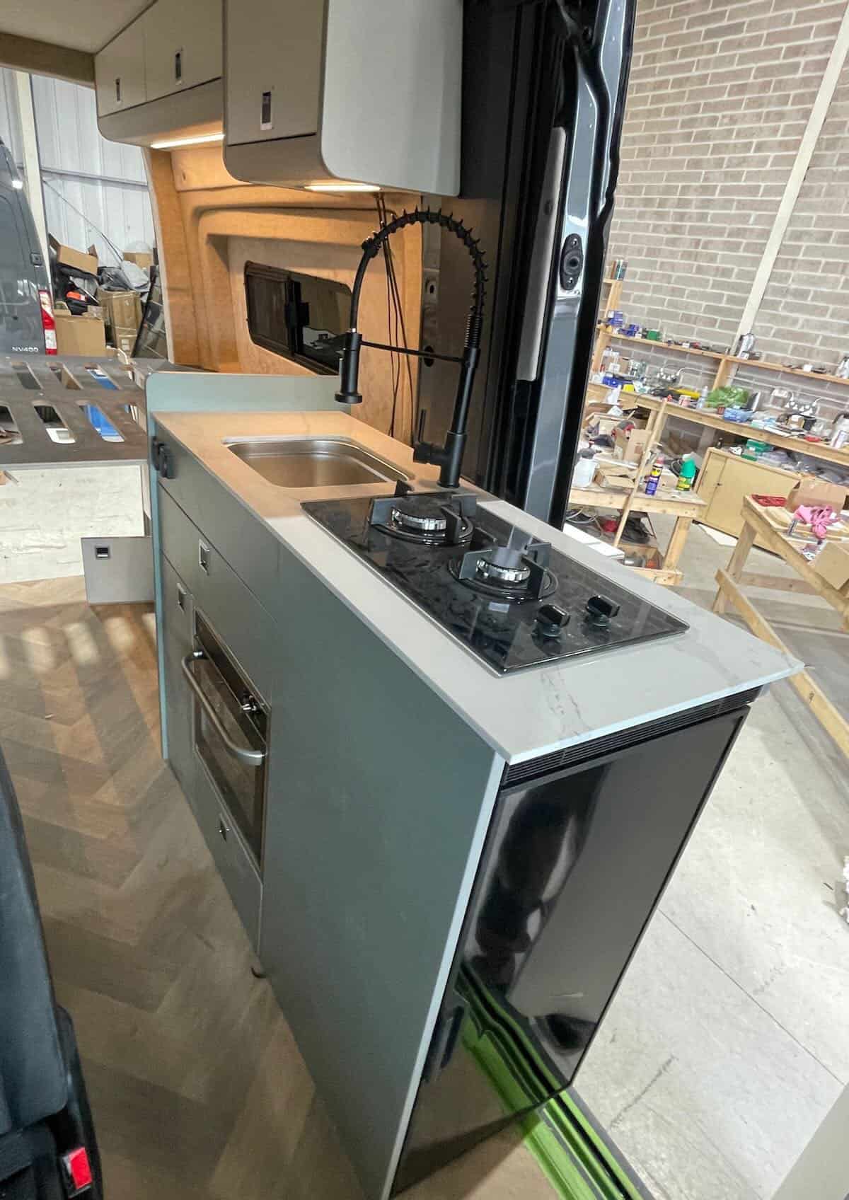 EVO V8 + Oven/Microwave Side door kitchen pod - Image 5