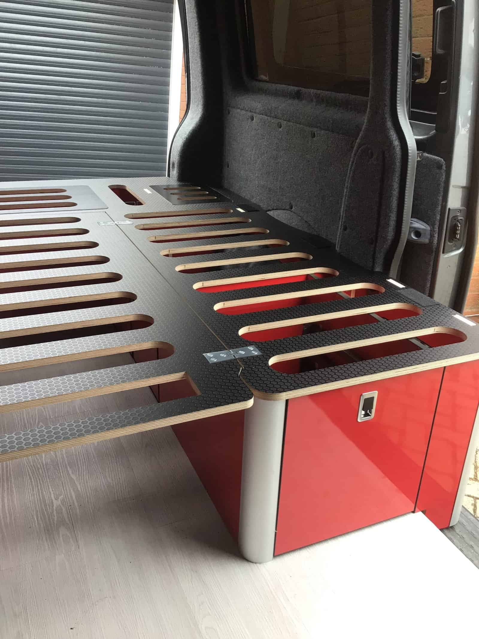 EVO U-SHAPE BED SYSTEM (FOLDING) FOR T5/T6 SWB - Image 37