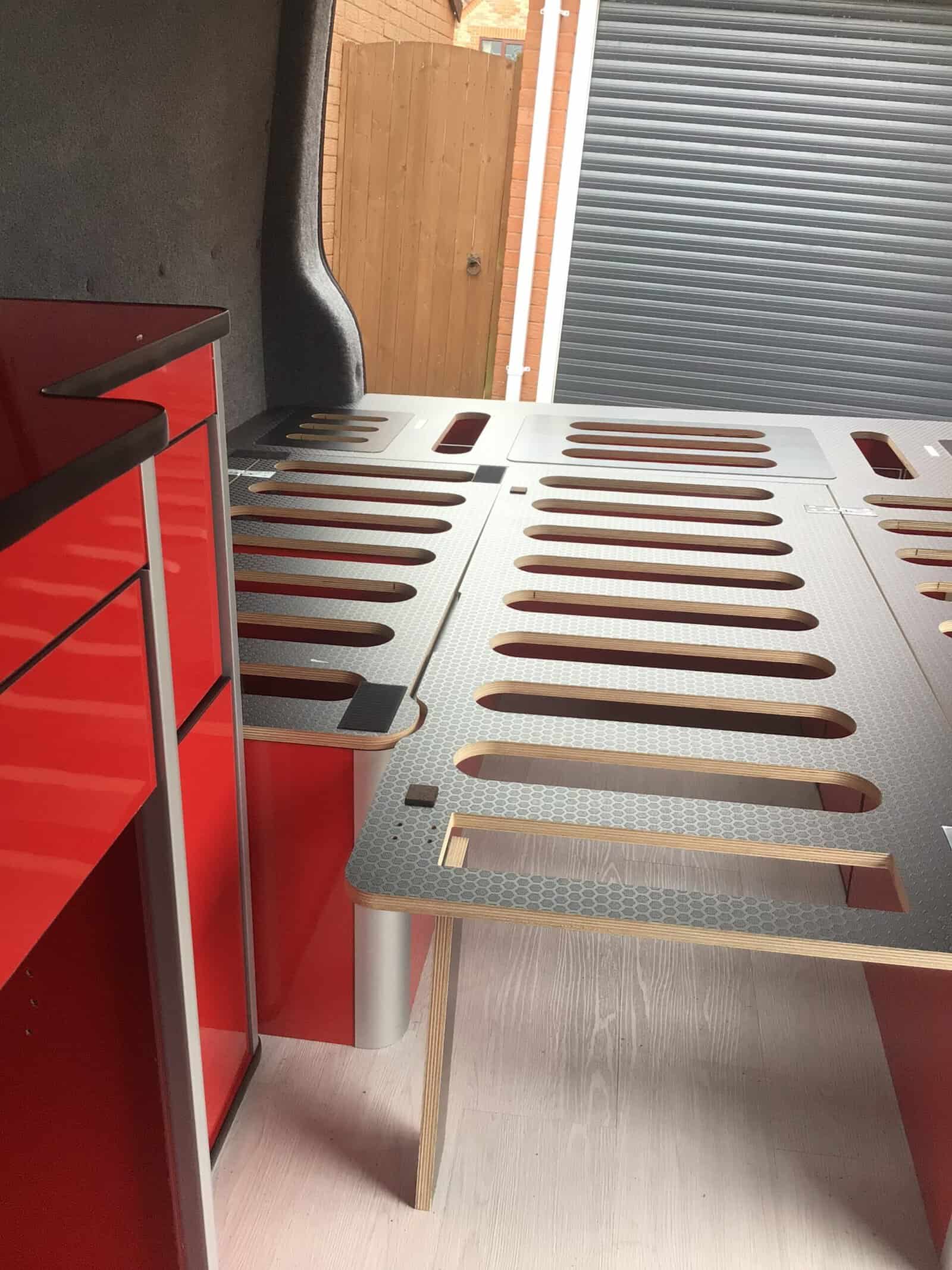 EVO U-SHAPE BED SYSTEM (FOLDING) FOR T5/T6 SWB - Image 39