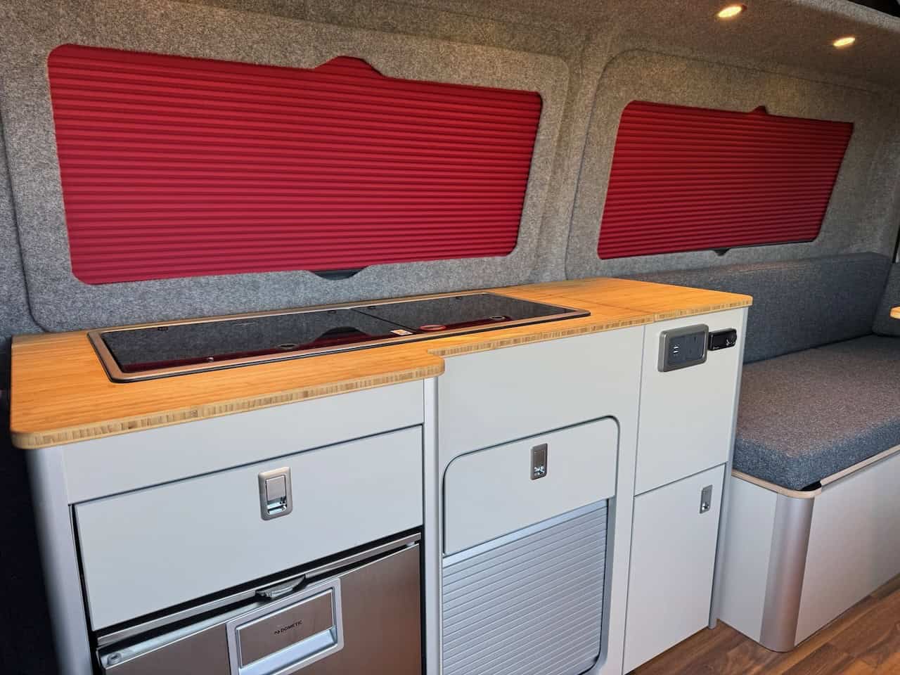 EVO U SHAPE BED SYSTEM (FOLDING) FOR T5/T6 LWB - Image 10