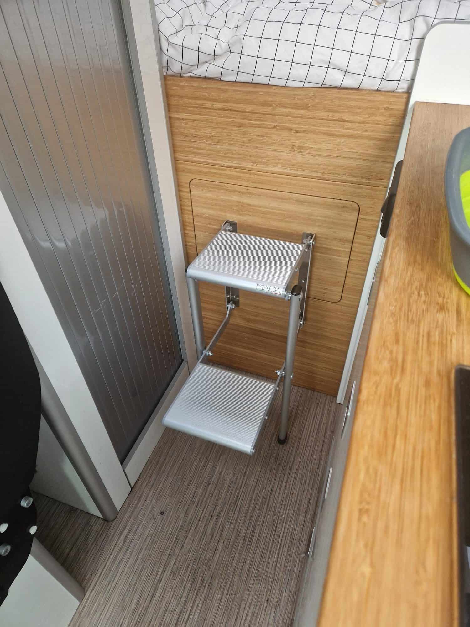 FOLDING-LADDER-FOR-GARAGE