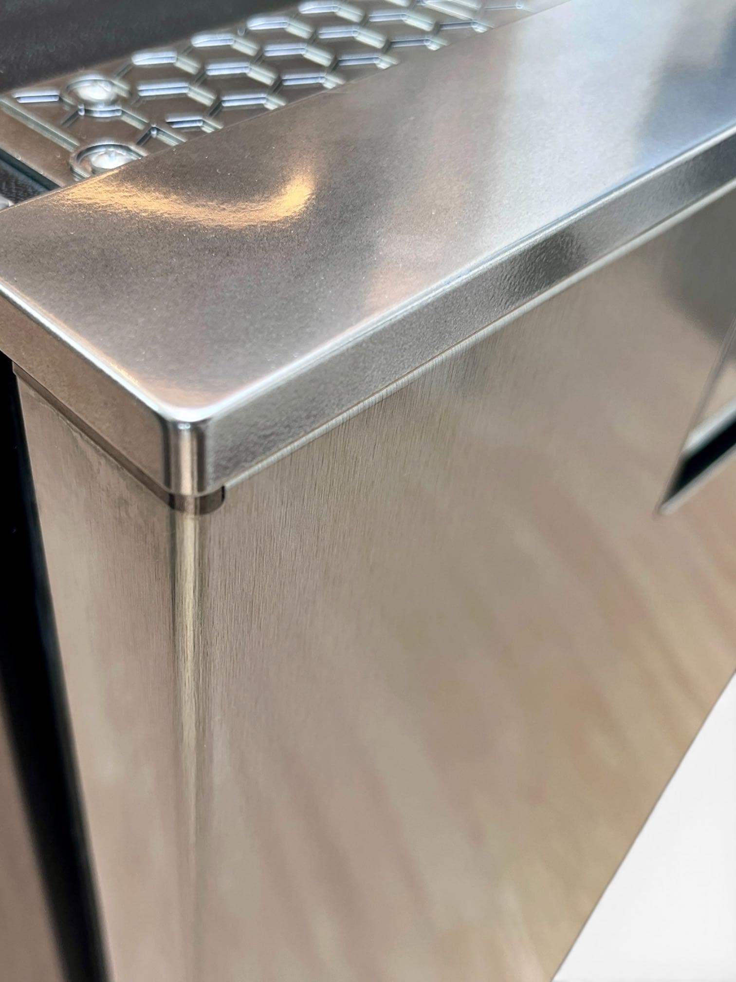 Indel B ELITE EL86 Fridge ( Brushed Metal Door ) - Image 2