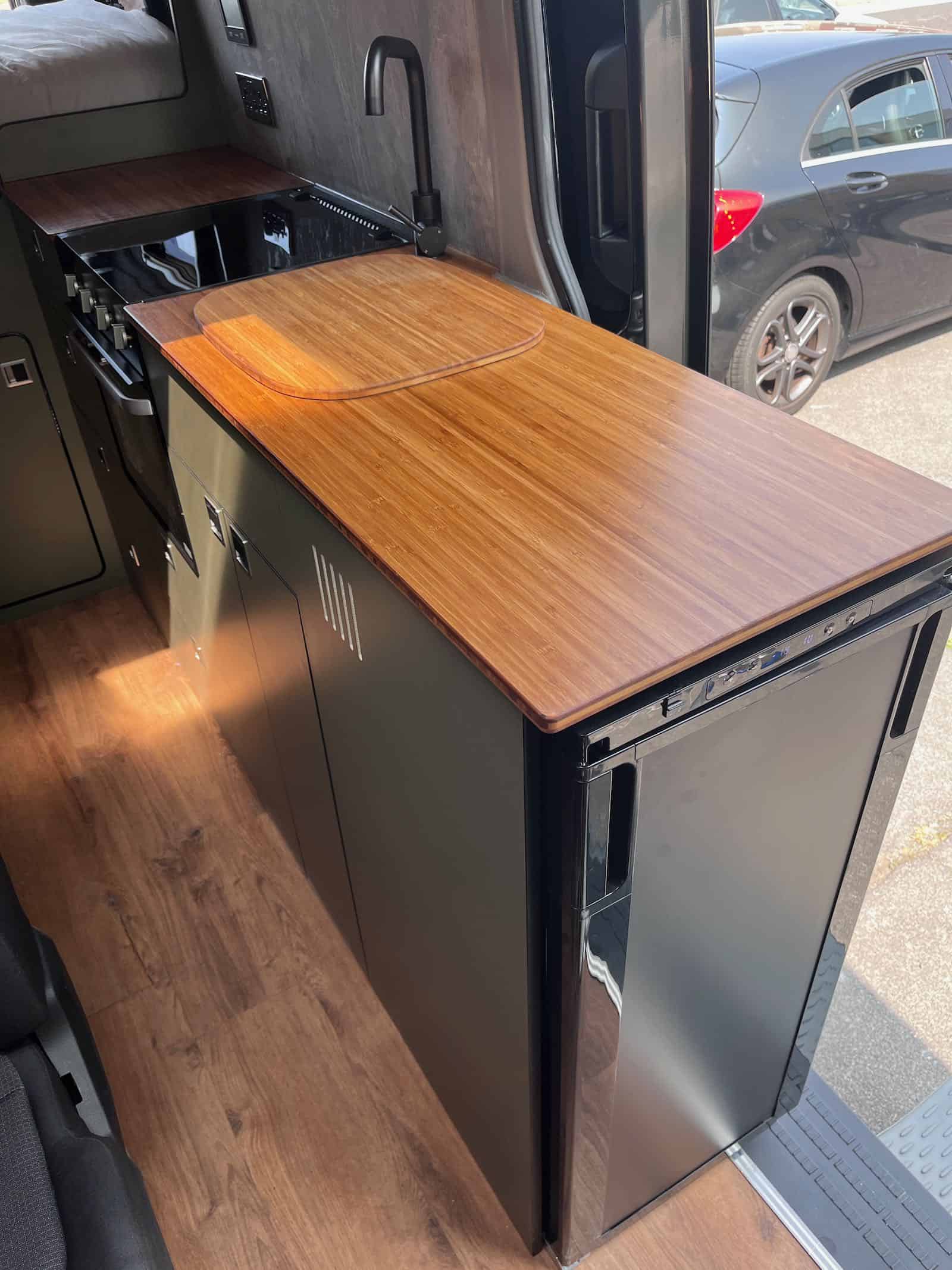 EVO V12 XL + Triplex oven – LARGE VANS Side door kitchen pod Extended - Image 3