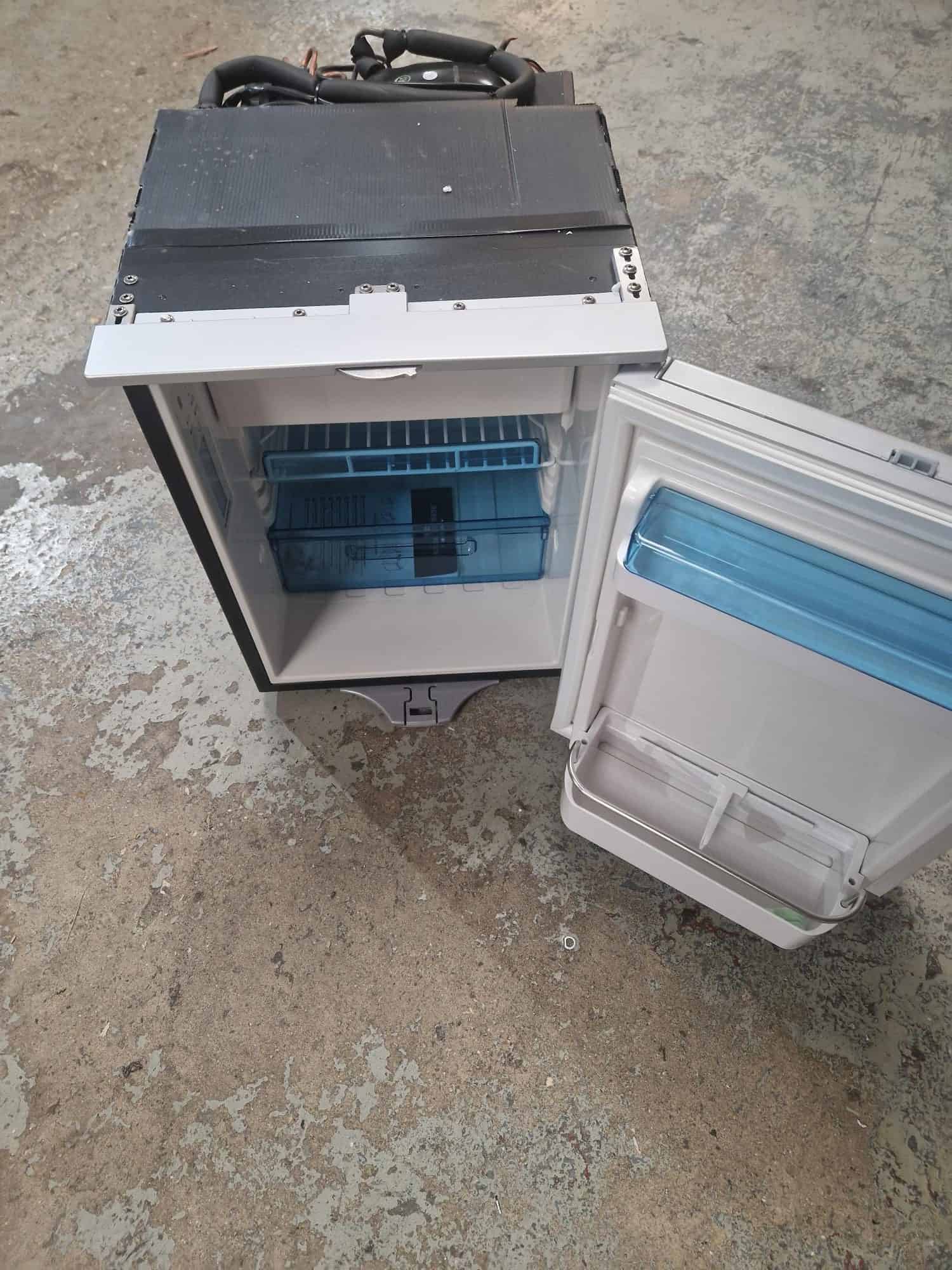 Dometic CRX 50 Fridge Sale 25