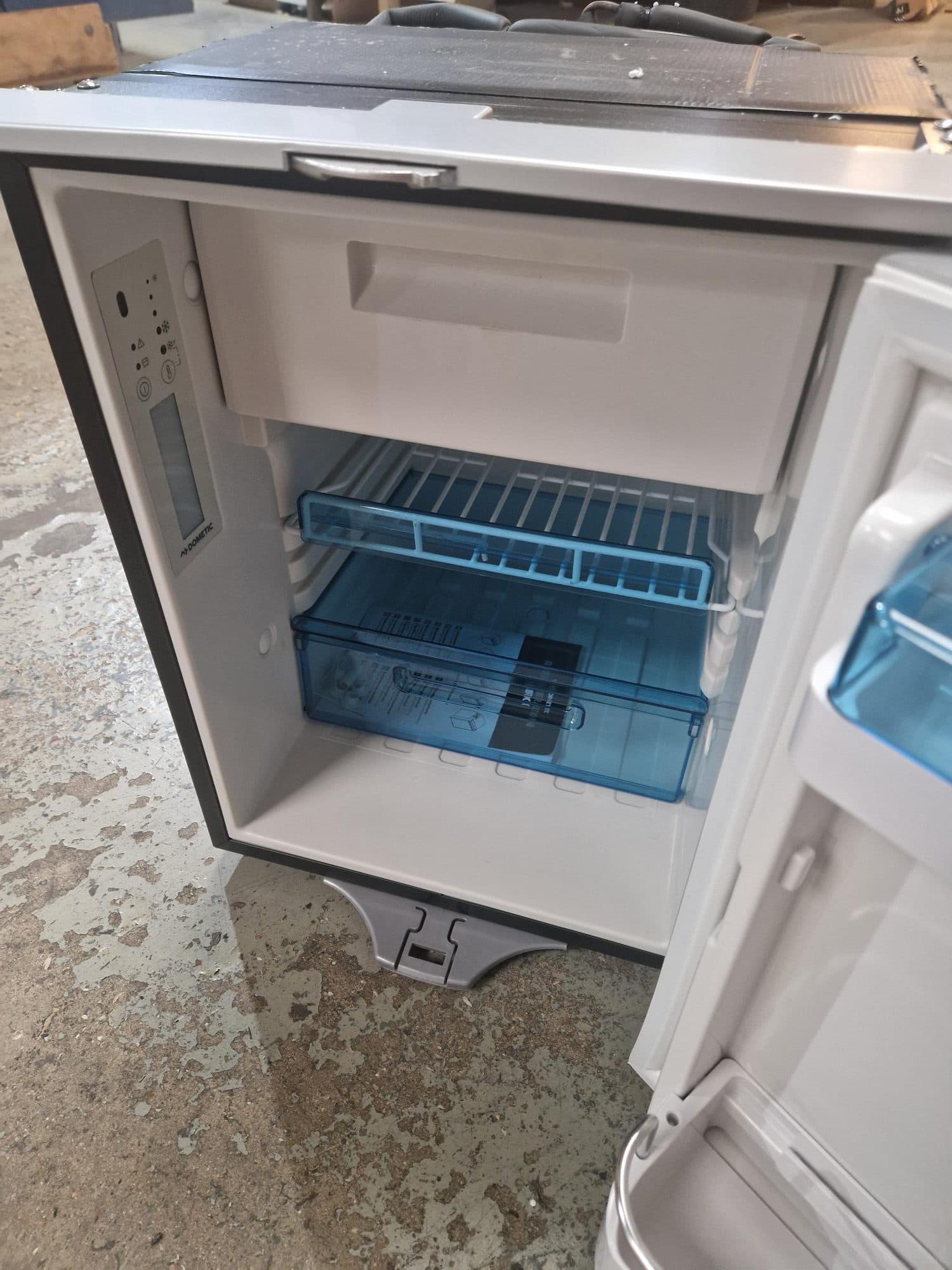 Dometic CRX 50 Fridge Sale 25